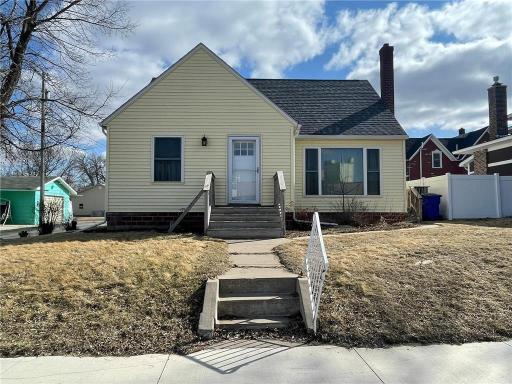 755 Chestnut Street, Dawson, MN 56232