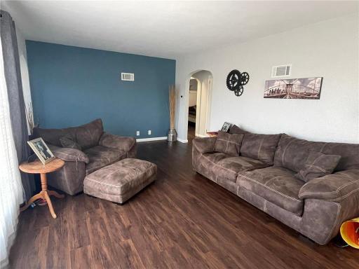 755 Chestnut Street, Dawson, MN 56232
