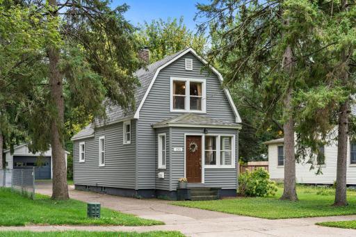 330 E 6th Street, New Richmond, WI 54017