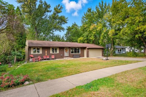 3933 Bellaire Avenue, Saint Paul, MN 55110