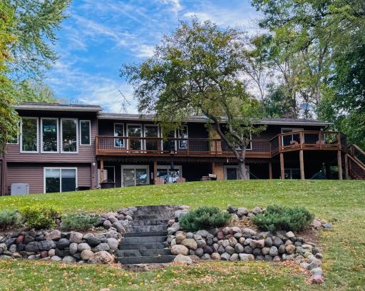 9261 Kiowa Trail, Chanhassen, MN 55317