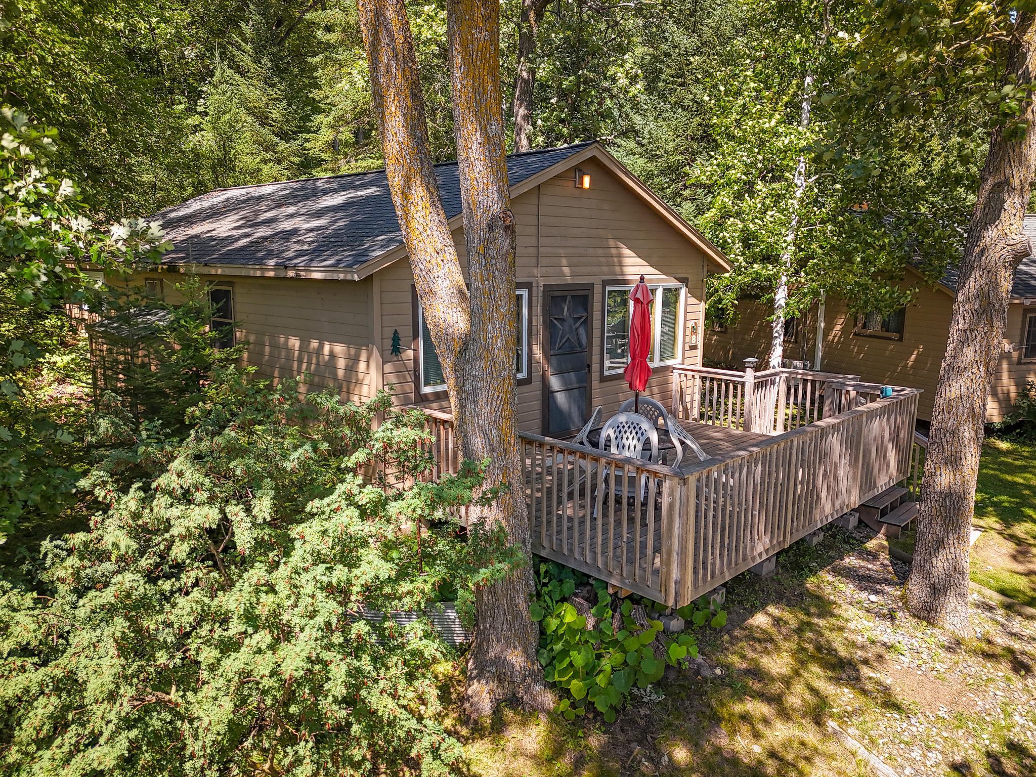 &RoyalStarr-cabin 8.jpg