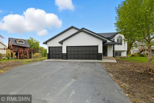 2302 Maple Lane, Buffalo, MN 55313