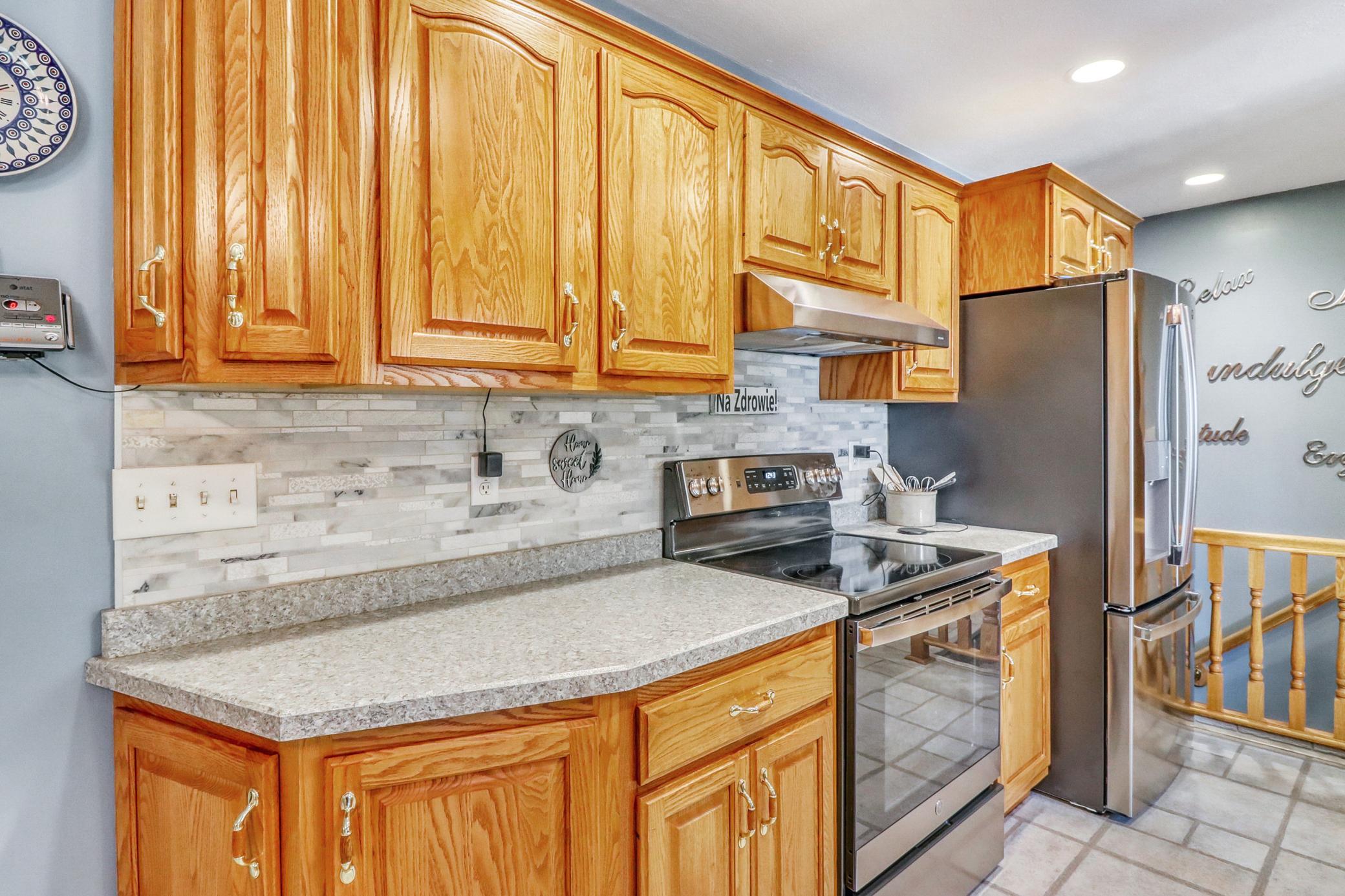 Kitchen1_4-3264.jpg
