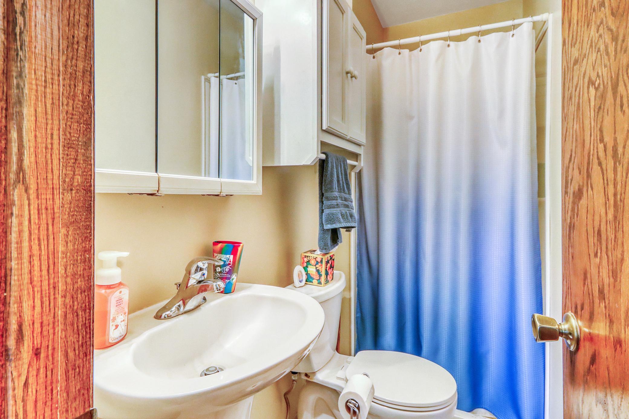 Primary Bathroom1_1-3264.jpg