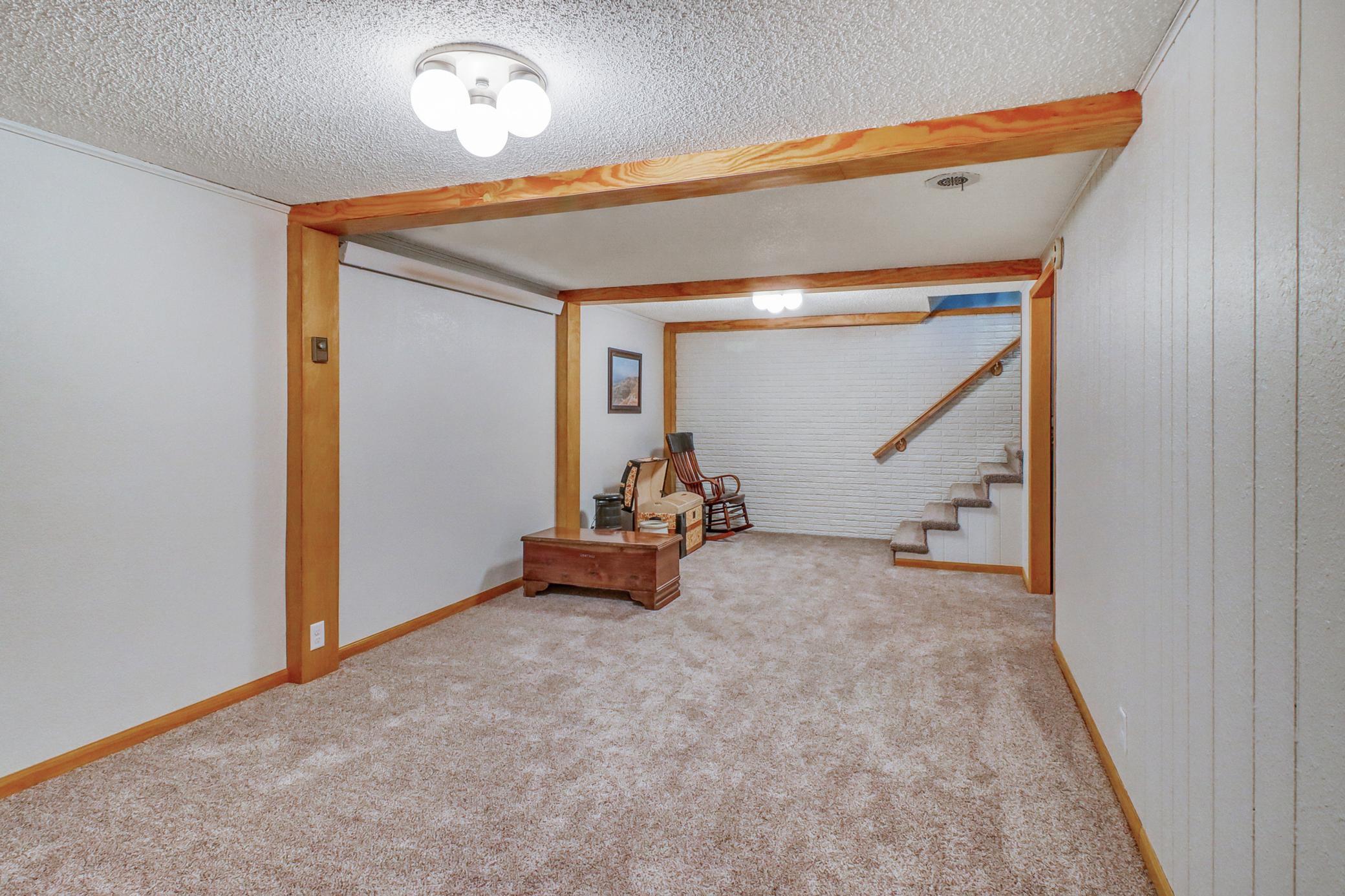 Basement Familyroom1_1-3264.jpg