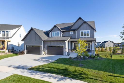 16497 64th Avenue N, Maple Grove, MN 55311