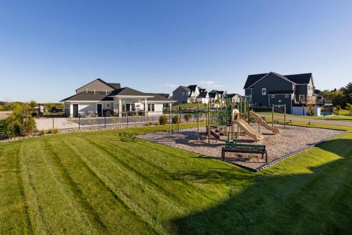 16497 64th Avenue N, Maple Grove, MN 55311