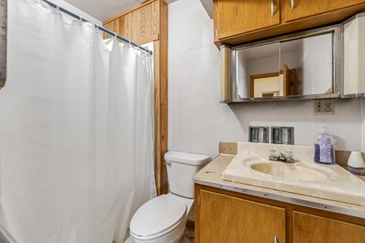 200 1st Street SE, Eitzen, MN 55931
