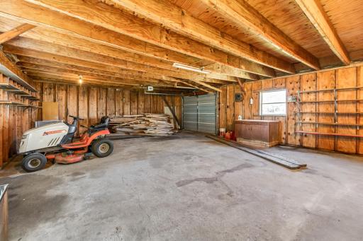 200 1st Street SE, Eitzen, MN 55931