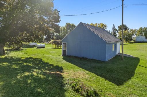 200 1st Street SE, Eitzen, MN 55931