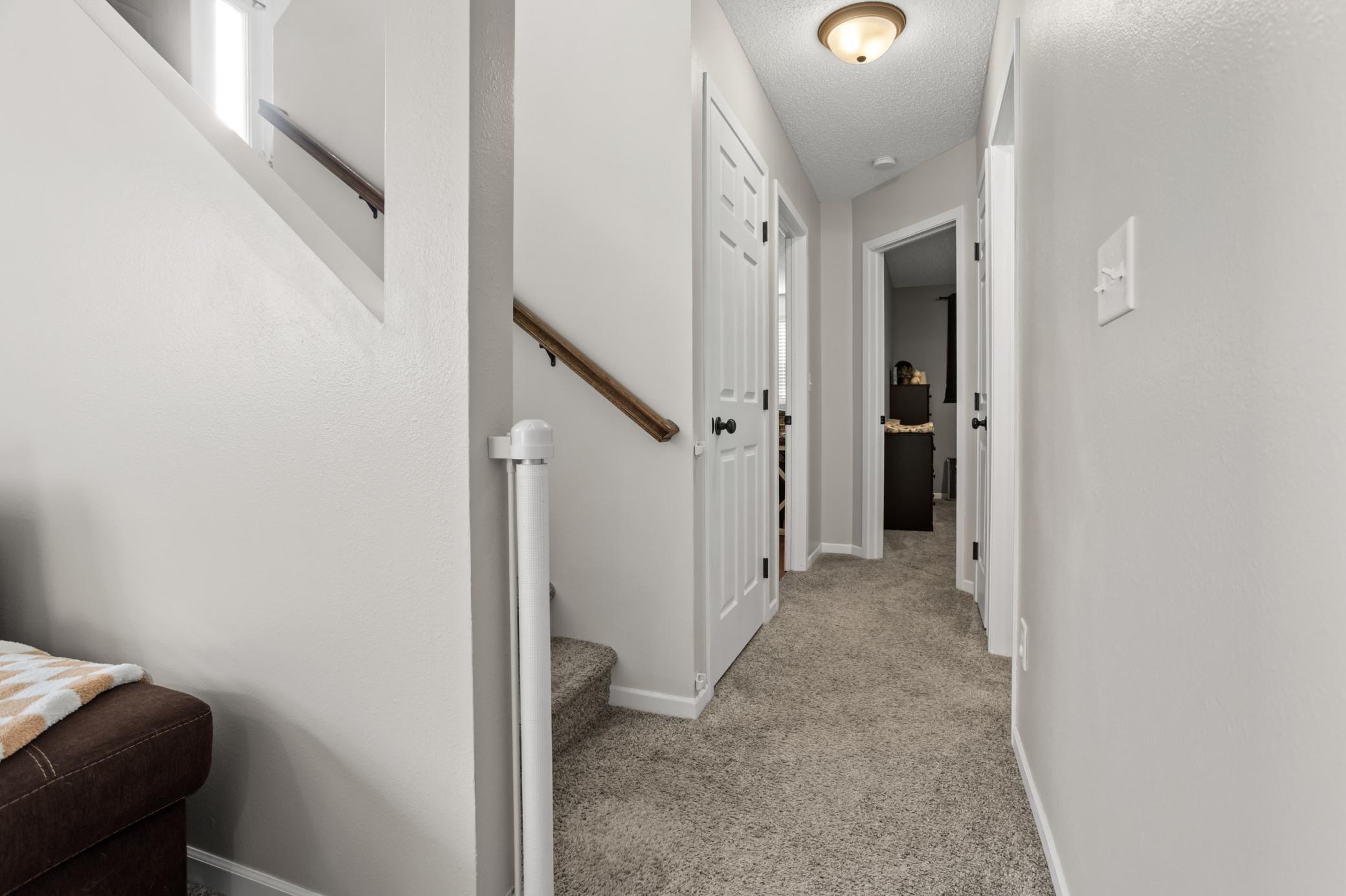 1051 42nd Ave W