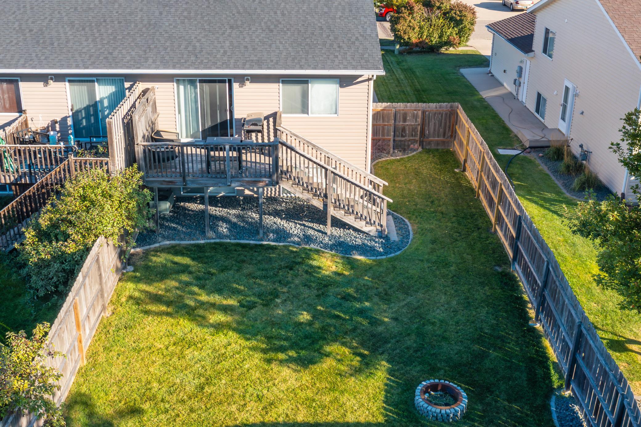 1051 42nd Ave W