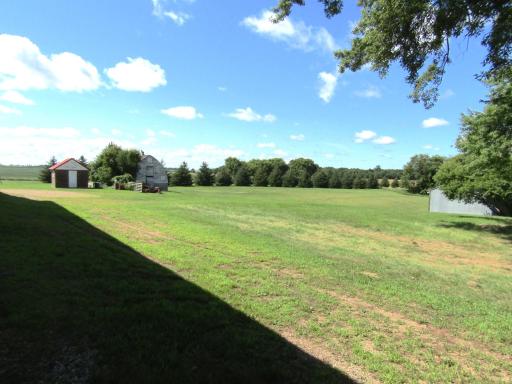 742 200th Avenue SW, Appleton, MN 56208