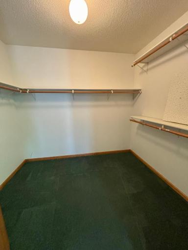 322 Oriole Avenue N, Thief River Falls, MN 56701