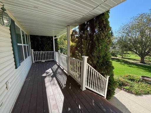 322 Oriole Avenue N, Thief River Falls, MN 56701