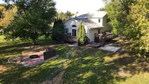 322 Oriole Avenue N, Thief River Falls, MN 56701