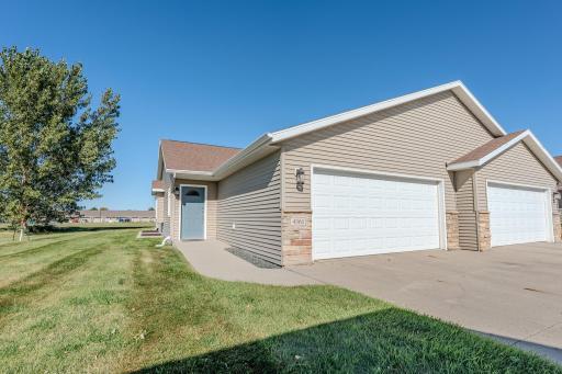 4361 39th Avenue S, 4361, Fargo, ND 58104