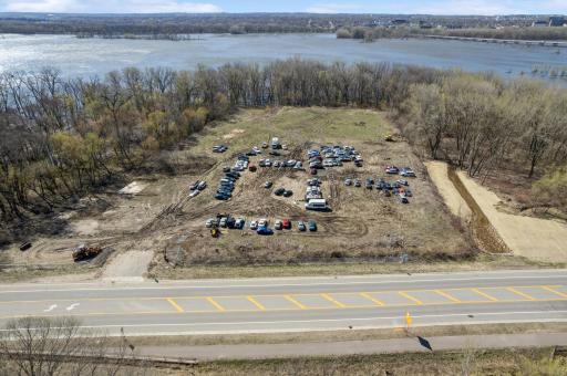 04_285FlyingCloudRd_181003_AerialView_HiRes.jpg