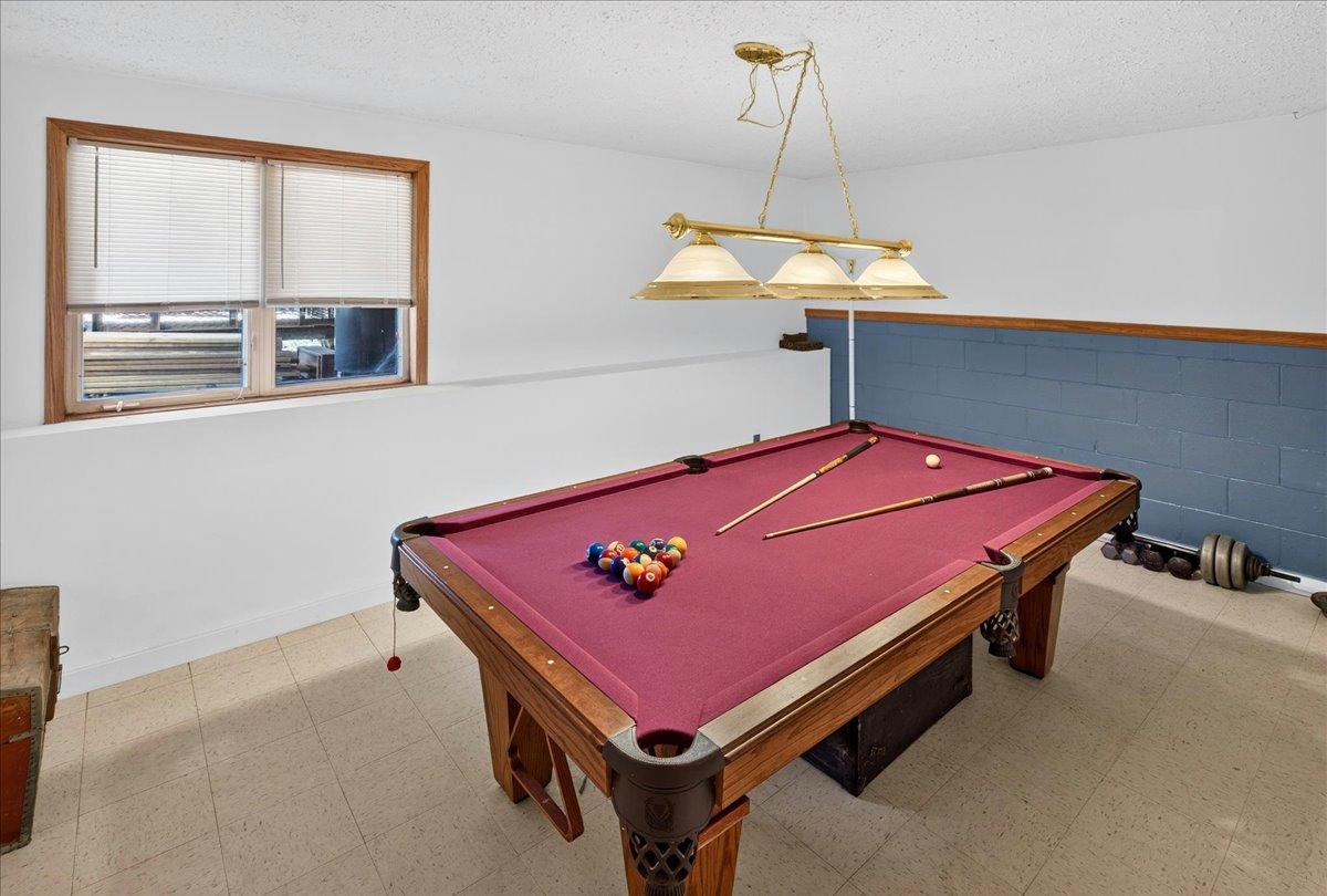 Billiards room - Pool Table included!