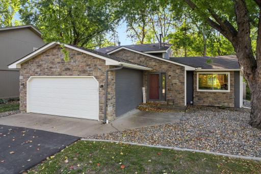 2009 Flag Avenue N, Golden Valley, MN 55427