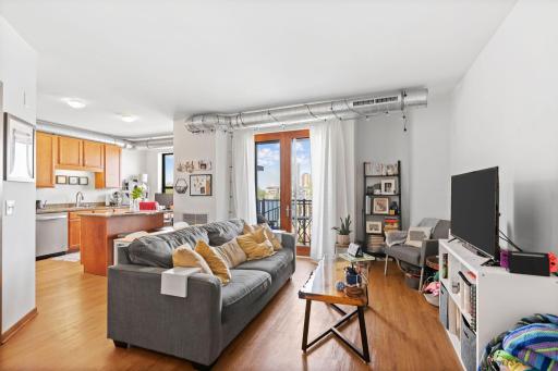 15 Franklin Avenue E, 320, Minneapolis, MN 55404