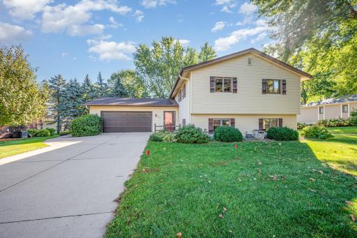 732 Lathrop Drive, Northfield, MN 55057