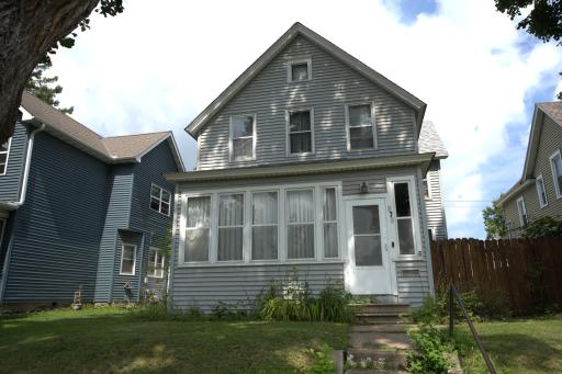 873 Geranium Avenue E, Saint Paul, MN 55106