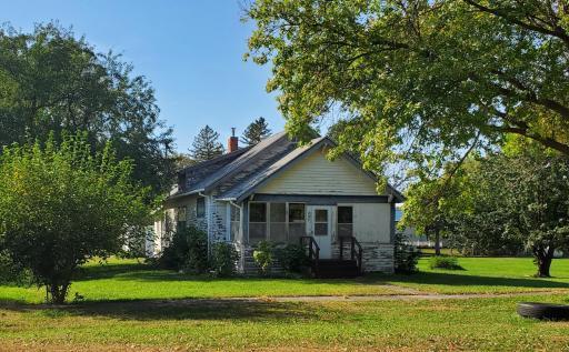 209 Broadway Street N, Vesta, MN 56292
