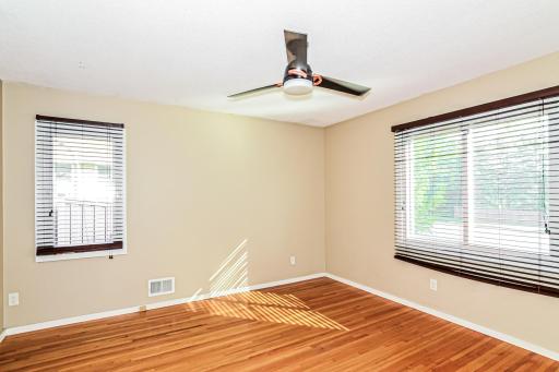 4708 W 102nd Street, Bloomington, MN 55437