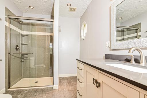 4708 W 102nd Street, Bloomington, MN 55437