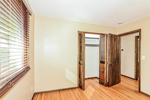 4708 W 102nd Street, Bloomington, MN 55437