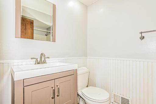 4708 W 102nd Street, Bloomington, MN 55437