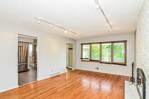 4708 W 102nd Street, Bloomington, MN 55437