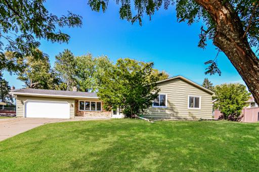 4708 W 102nd Street, Bloomington, MN 55437