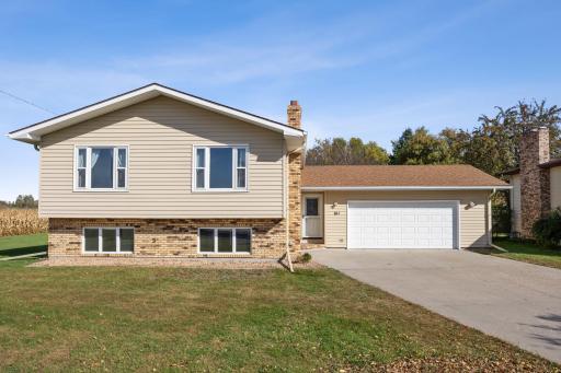 611 3rd Street NE, Dilworth, MN 56529