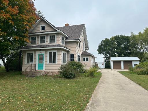 321 Highway 7 E, Hutchinson, MN 55350