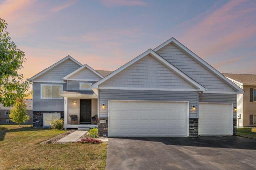 964 Ivy Hills Road, Belle Plaine, MN 56011