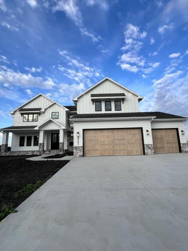 8343 59th Street S, Horace, ND 58047