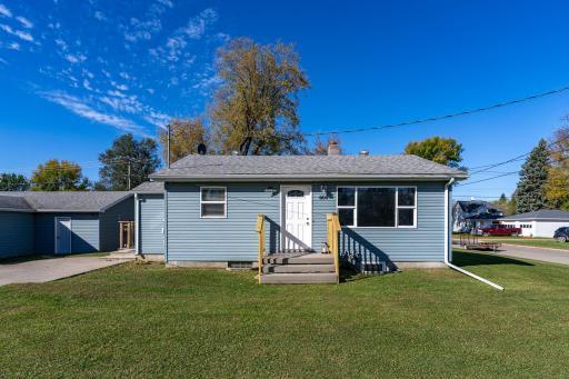 Photo for 604 Lincoln Avenue, Crookston, MN 56716 - listing #6800695 604 Lincoln Avenue, Crookston, MN 56716