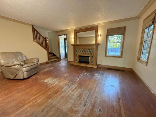 211 Kendall Avenue N, Thief River Falls, MN 56701