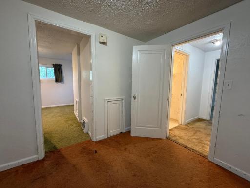 211 Kendall Avenue N, Thief River Falls, MN 56701