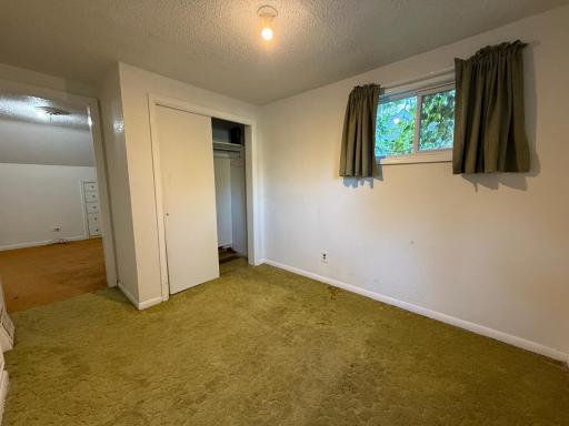 211 Kendall Avenue N, Thief River Falls, MN 56701