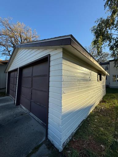 211 Kendall Avenue N, Thief River Falls, MN 56701