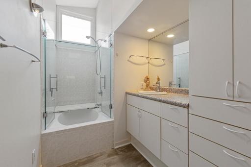1011 Poplar Street, Northfield, MN 55057