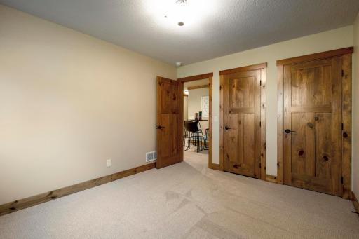 20060 Vine Street, Excelsior, MN 55331