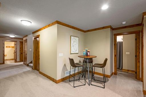 20060 Vine Street, Excelsior, MN 55331