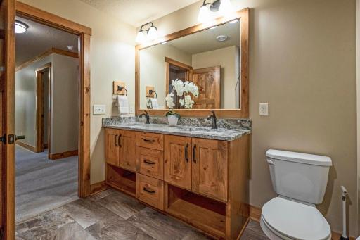 20060 Vine Street, Excelsior, MN 55331