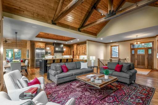 20060 Vine Street, Excelsior, MN 55331