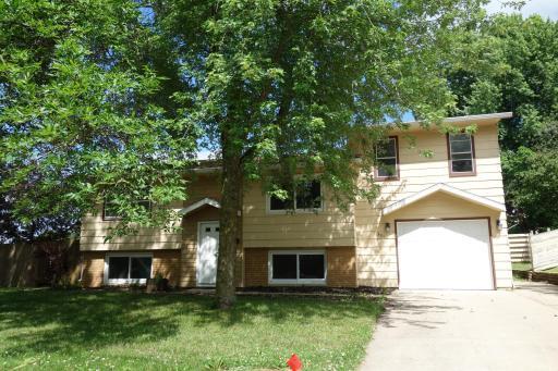 1801 Linn Drive, Owatonna, MN 55060